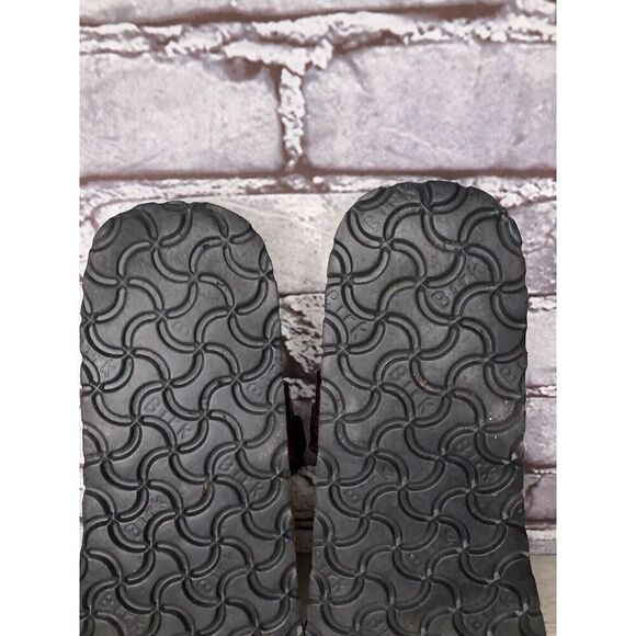 Birkenstock Birki’s Red Patent Leather Croc Cork Strap Sandals Women Sz 39EU/8US - Picture 10 of 16